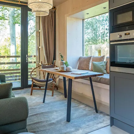 Serene Forest Getaway *